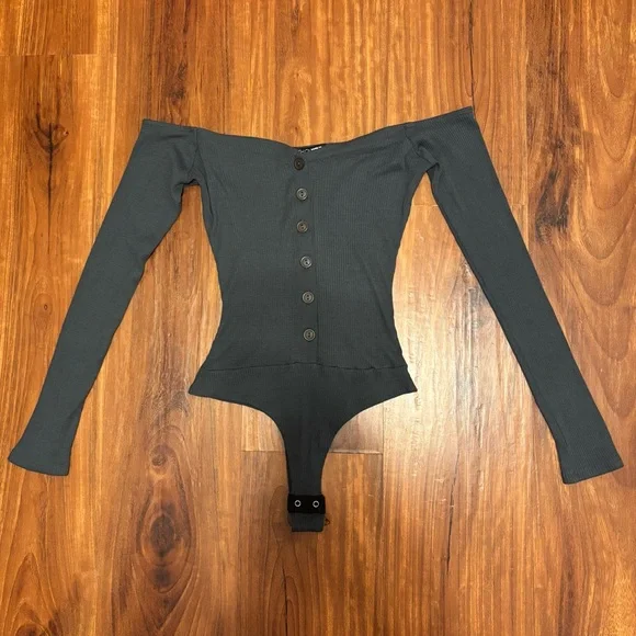 Fashion Nova Gray Off the Shoulder Ribbed Bodysuit - Picture 2 of 7